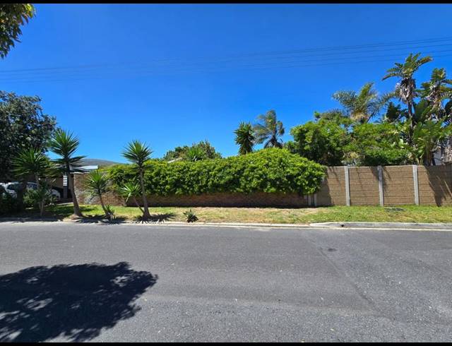 3 BEDROOM HOUSE FOR SALE IN MONTE VISTA